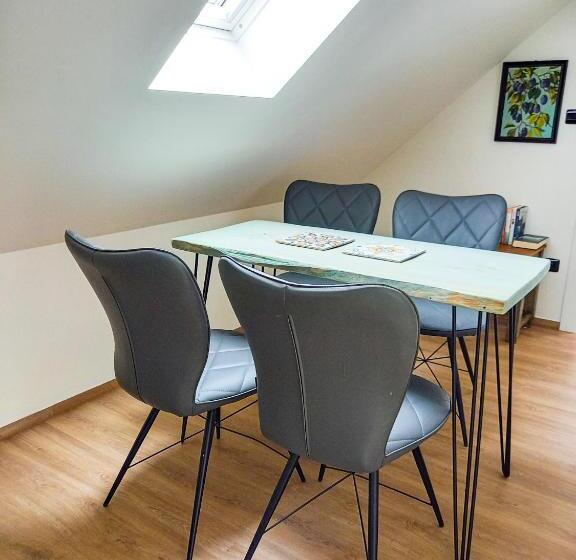 套房带园景, Penzion Lederer