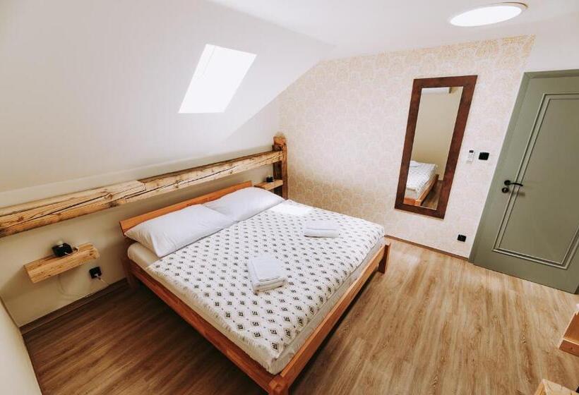 标准间, Penzion Lederer