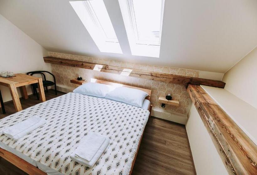 标准间, Penzion Lederer