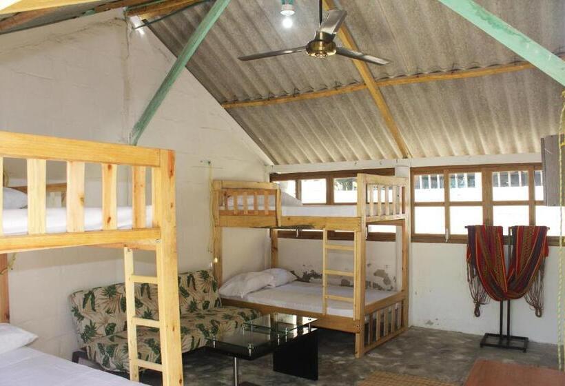 غرفة قياسية رباعية حمام مشترك, Yaharo Posada Turística