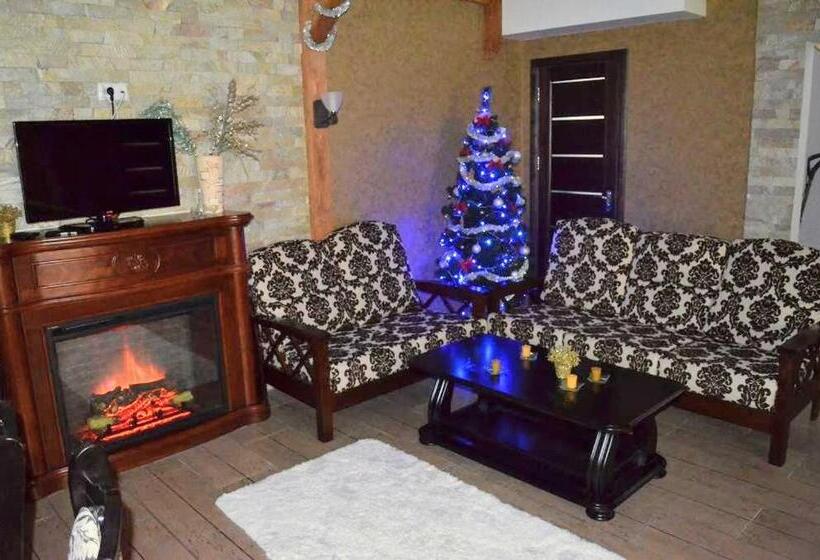 اتاق استاندارد سه تخته با بالکن, затишний міні готель Rosky