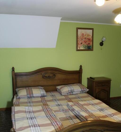 اتاق استاندارد سه تخته با بالکن, затишний міні готель Rosky