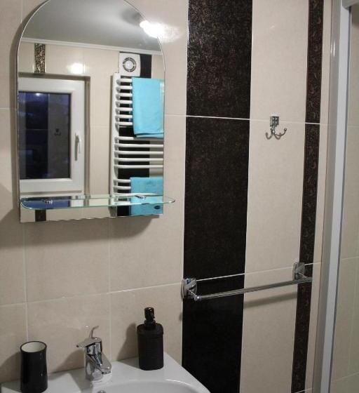 اتاق راحتی سه تخته, затишний міні готель Rosky