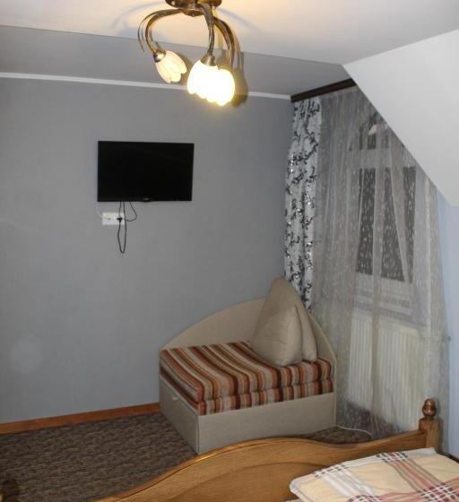 اتاق راحتی سه تخته, затишний міні готель Rosky