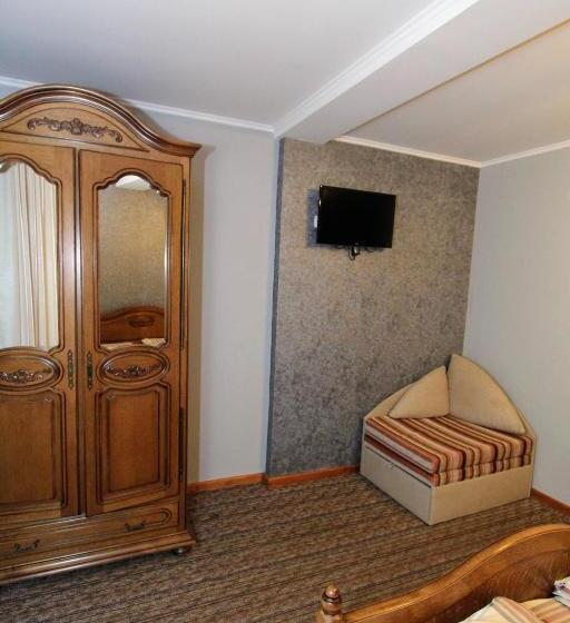 اتاق خانوادگی, затишний міні готель Rosky