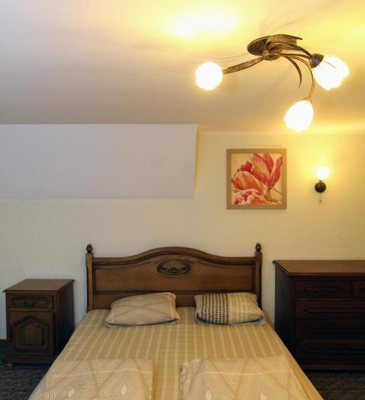 اتاق استاندارد سه تخته با بالکن, затишний міні готель Rosky