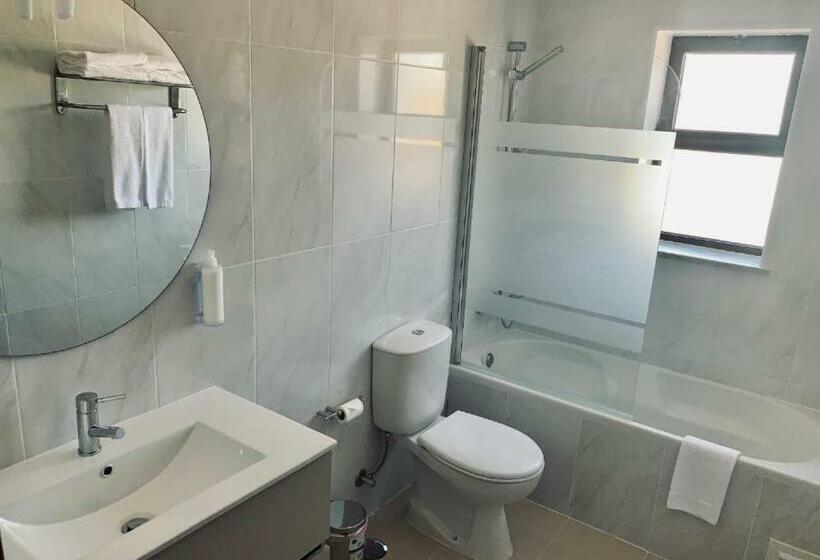 スタンダードルーム, Alojamento Restaurante Dom Dinis