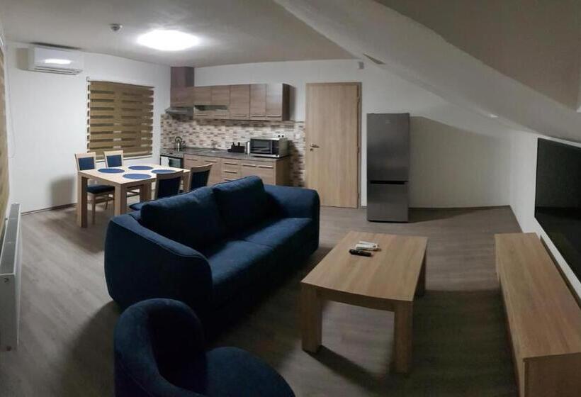 Люкс Повышенной Комфортности, Apartmány Meandry