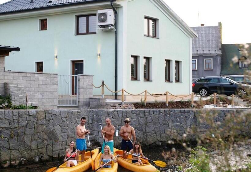 豪华套房, Apartmány Meandry