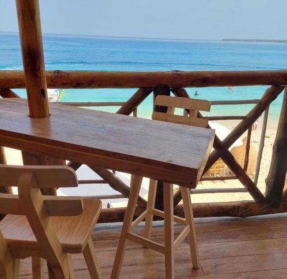 オーシャンビューデラックスルームバルコニー付き, Calamari Baru