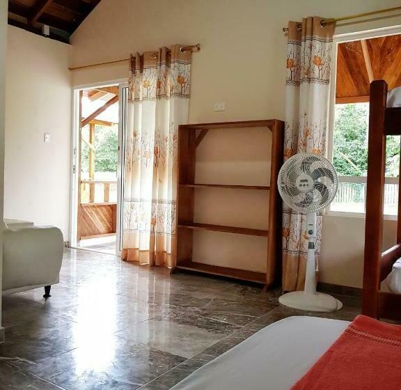 家庭洋房, Coco Loco Lodge