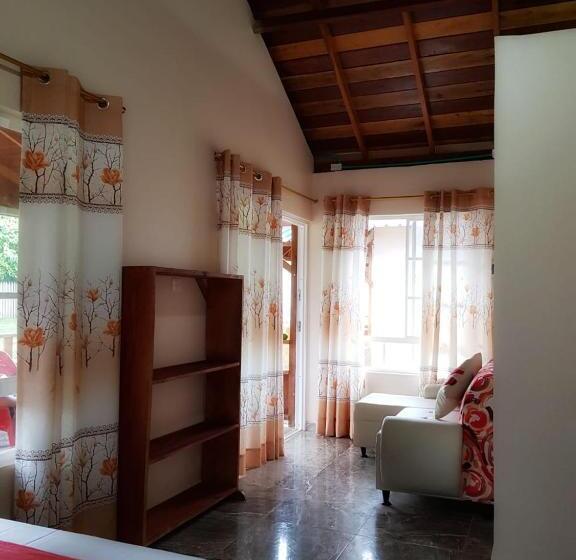 家庭洋房, Coco Loco Lodge