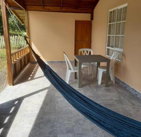 高级洋房, Coco Loco Lodge