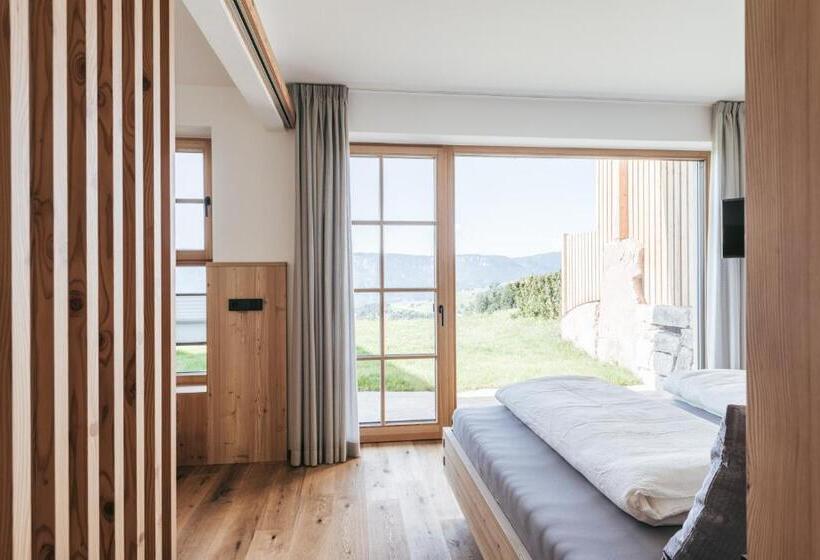 スタンダードルーム, Lochbauer