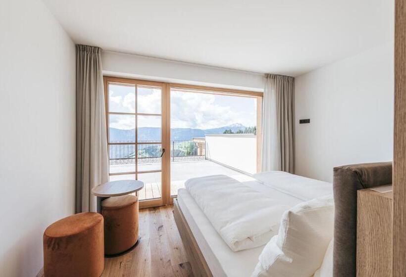 スイート(家族用), Lochbauer