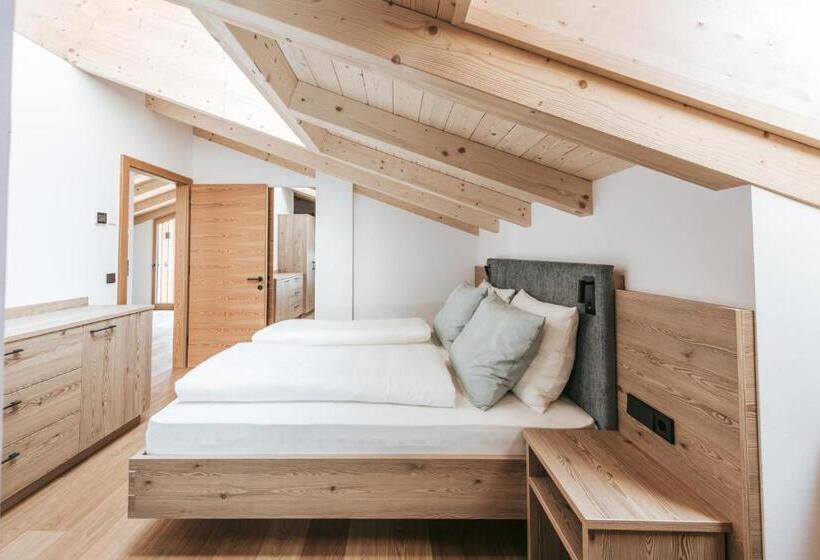 2ベッドスイートルーム, Lochbauer