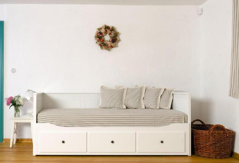 Люкс, Homutův Statek