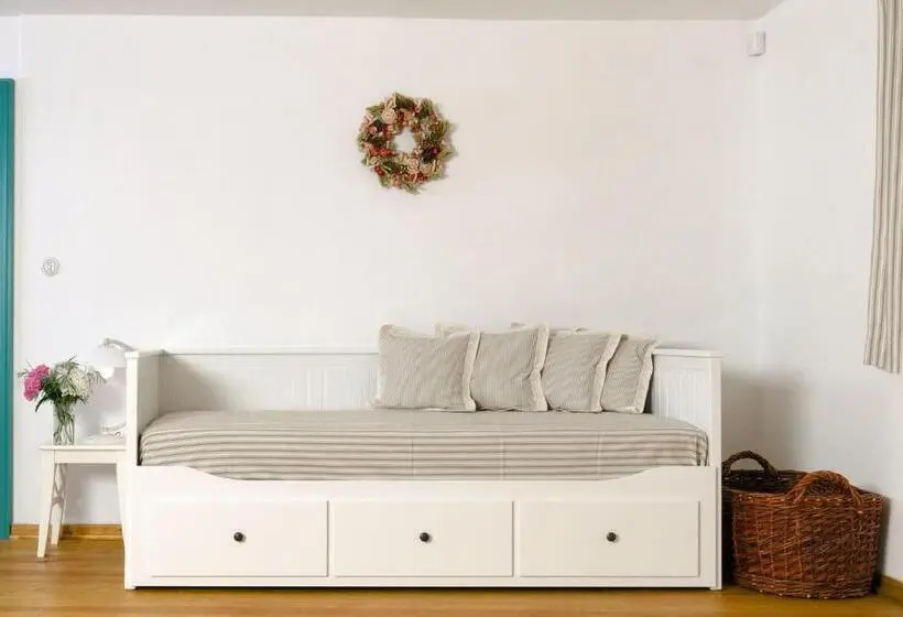 スイート, Homutův Statek