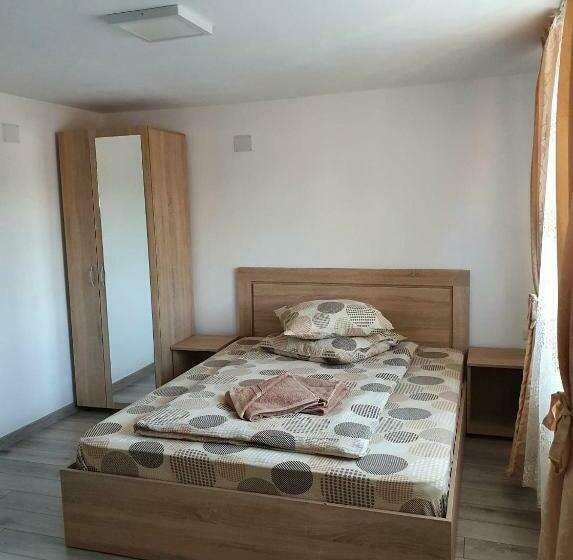 スタンダードルーム, Sergilliohouse