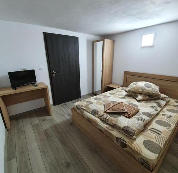 スタンダードルーム, Sergilliohouse