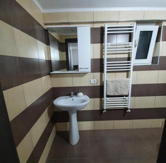 スタンダードルーム, Sergilliohouse