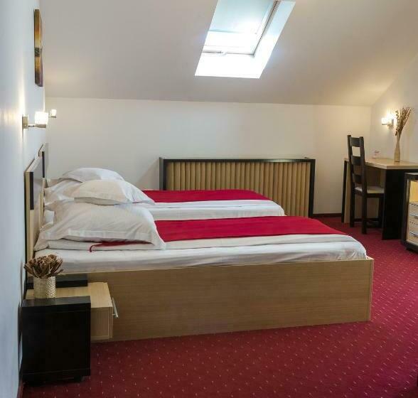 Номер Стандарт, Pensiunea Komodo