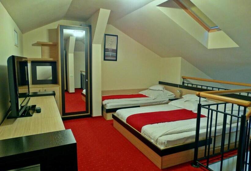 Семейный Номер, Pensiunea Komodo