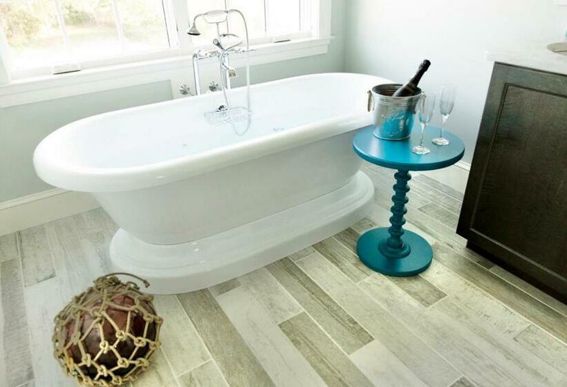 جناح عائلي, Inn At Haven Harbour