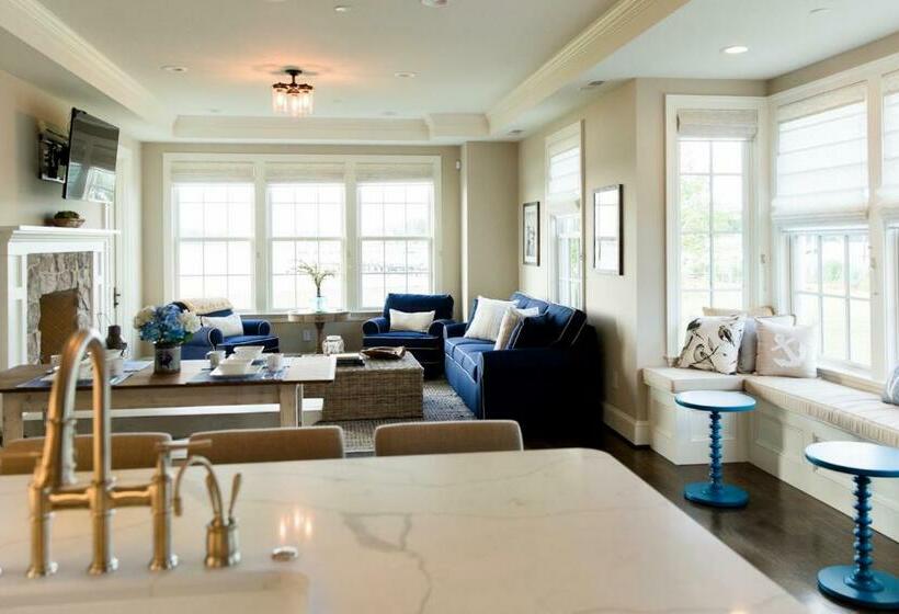 جناح عائلي, Inn At Haven Harbour