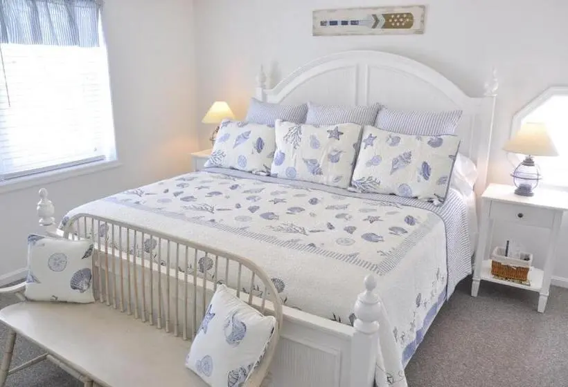 キングサイズベッドのデラックスルーム, Inn At Haven Harbour