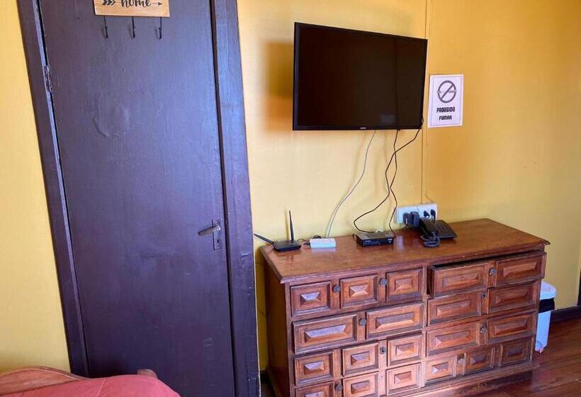اتاق استاندارد, Hostal Radal Molina