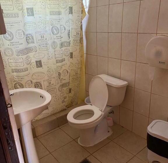 חדר סטנדרט לארבעה, Hostal Radal Molina