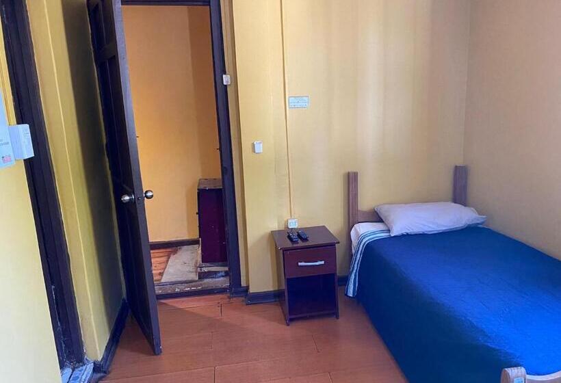 חדר סטנדרט לשלושה, Hostal Radal Molina