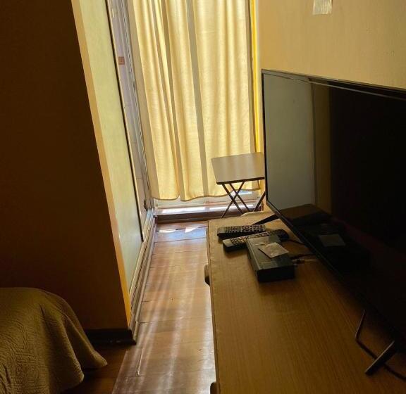 اتاق استاندارد یک نفره, Hostal Radal Molina