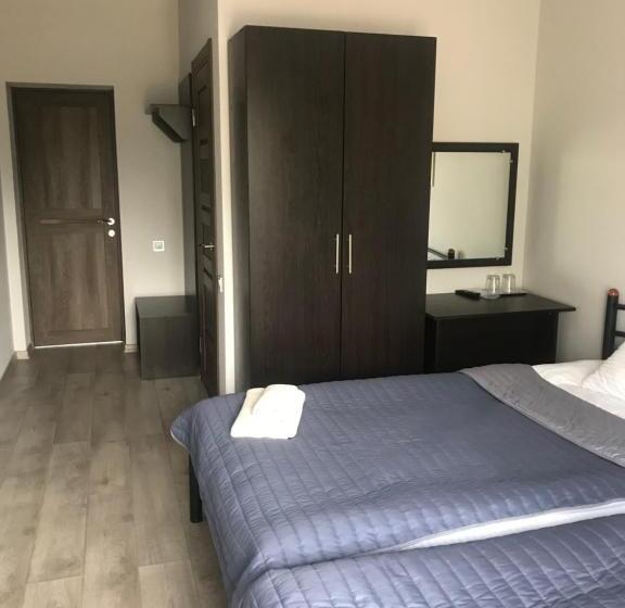 חדר סטנדרט, Motozona