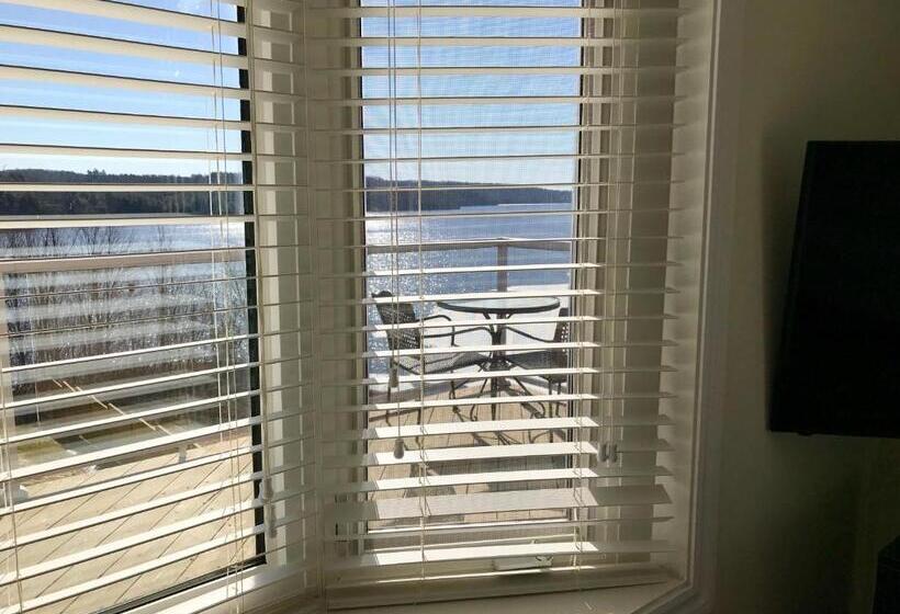 キングサイズベッドのスタンダードルーム, Auberge Tom B&b