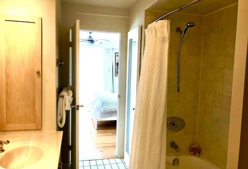 스탠다드 룸 킹사이즈 침대, Auberge Tom B&b