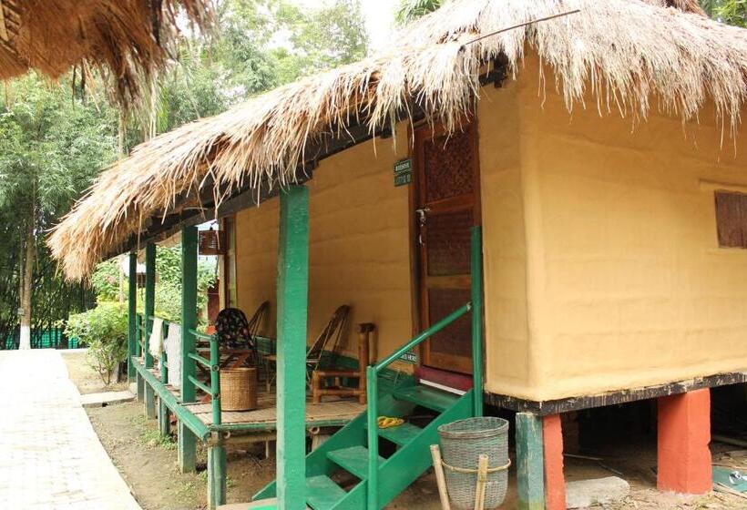 家庭间, Nature Hunt Eco Camp
