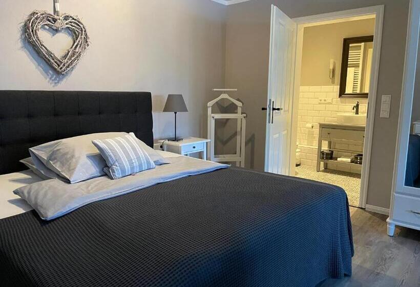 شقة غرفة واحدة, Friesen Lodge Apartments