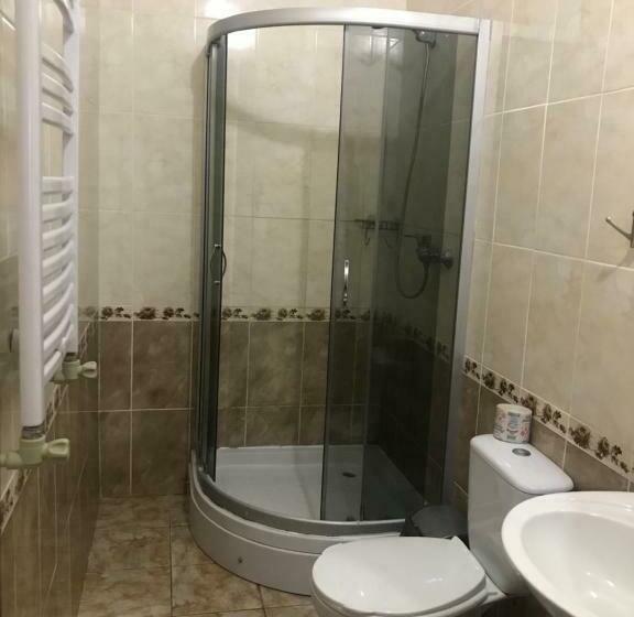 غرفة قياسية, Domino