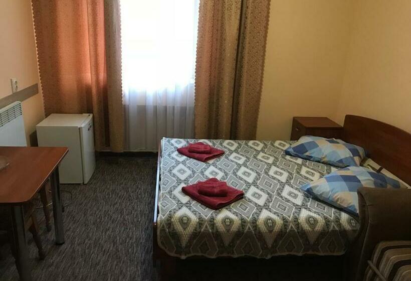 غرفة قياسية, Domino