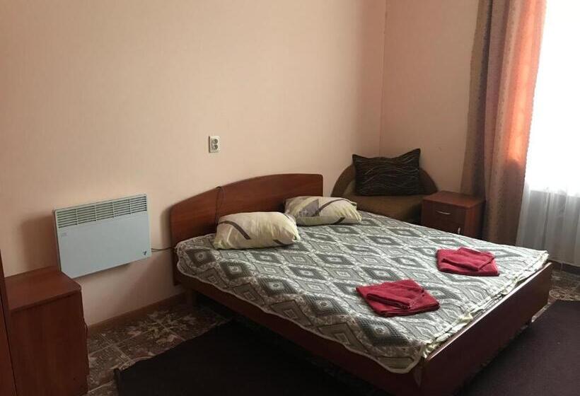 غرفة قياسية, Domino