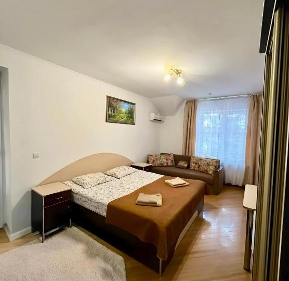 غرفة قياسية مزوَّدة بشُرفة, Domino