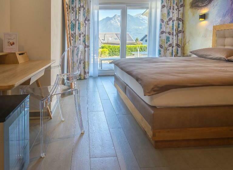 Номер Deluxe с Балконом, Le Manoir Vionnaz