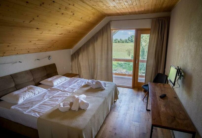 디럭스 트리플 룸, Living In Delta   Casa De Vacanta