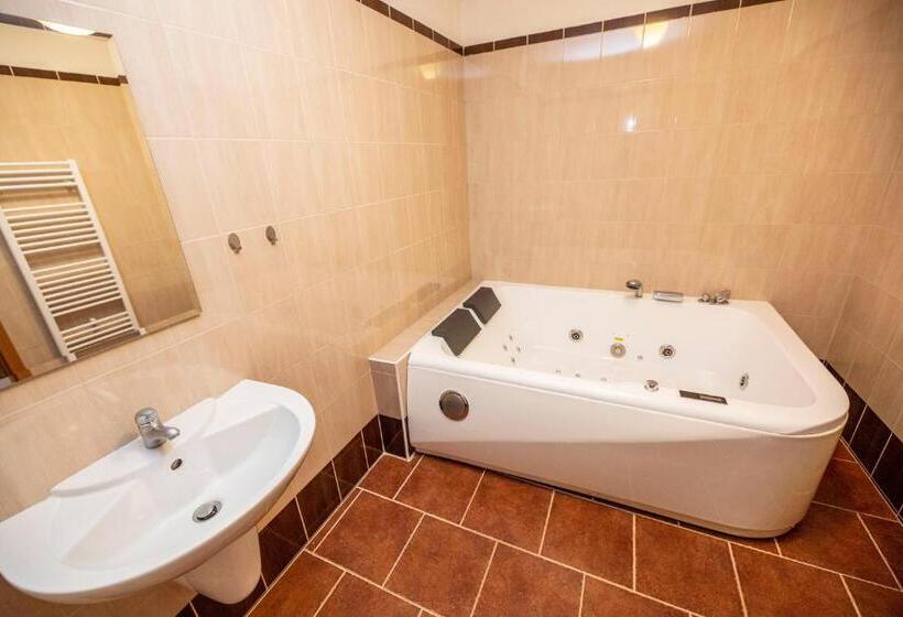 バスタブ付きデラックスルーム, Panská Sýpka