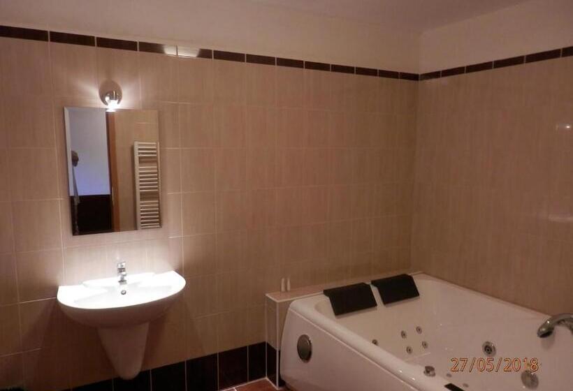 バスタブ付きデラックスルーム, Panská Sýpka