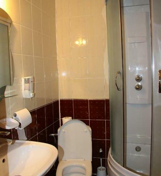 اتاق اکونومی, Pyate Koleso