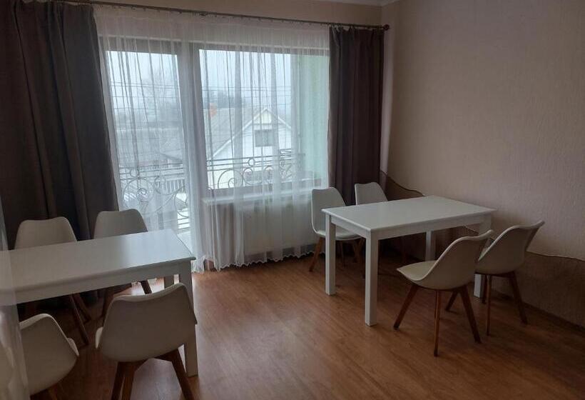 اتاق اکونومی, Pyate Koleso