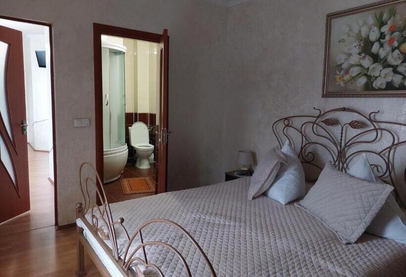 آپارتمان 2 خوابه, Pyate Koleso